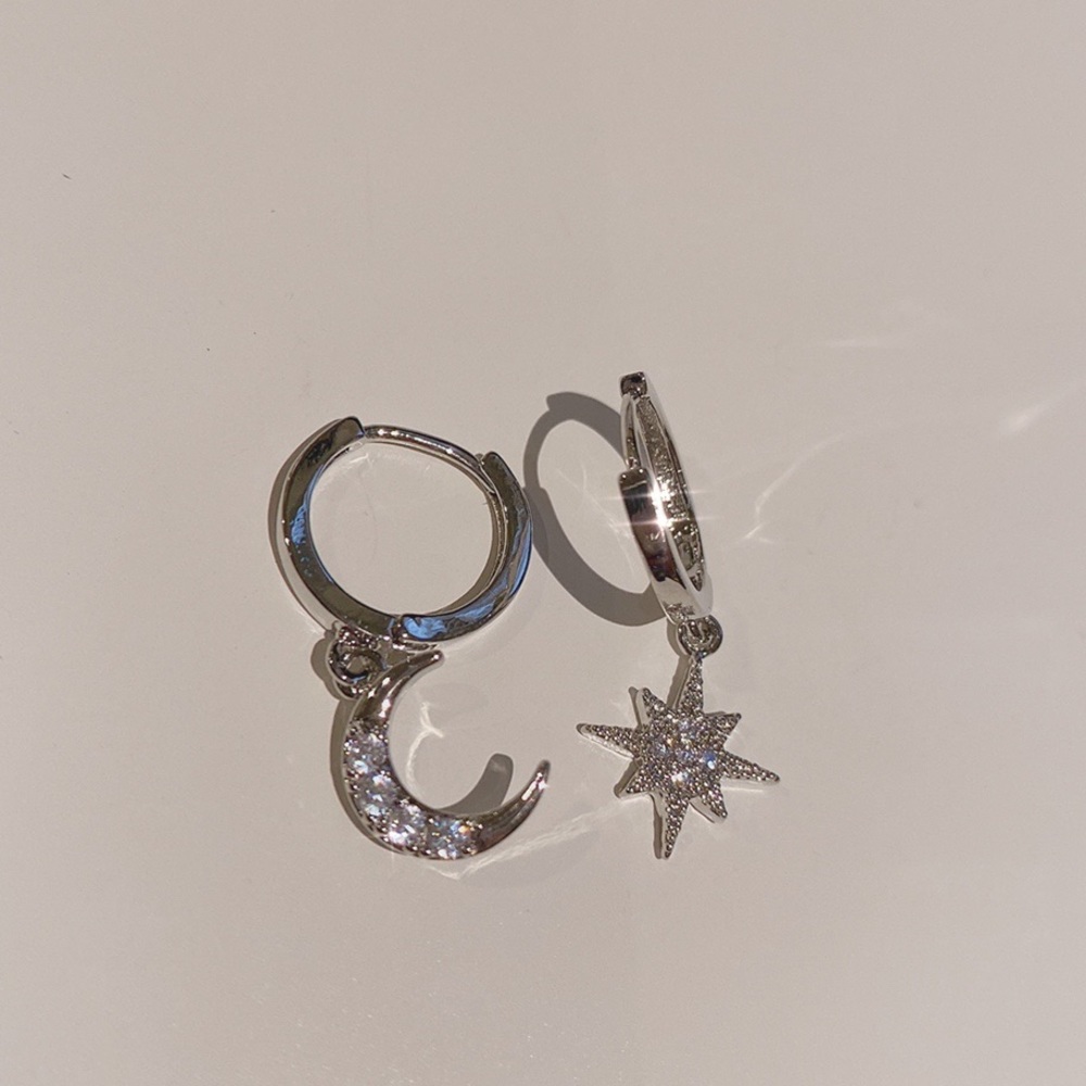 🦋4/$20 Handmade Silver Star and Moon Earrings - Picture 3 of 6